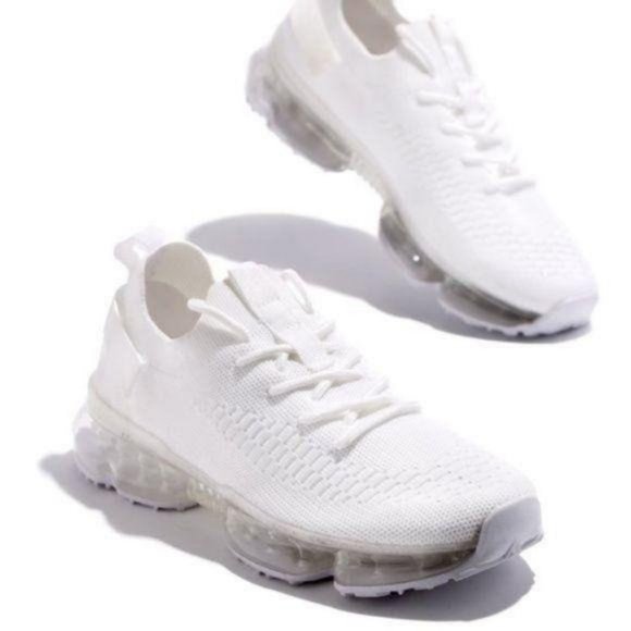 !! RESTOCKED !! Slip On Flyknit Sneakers in White - Picture 5 of 8